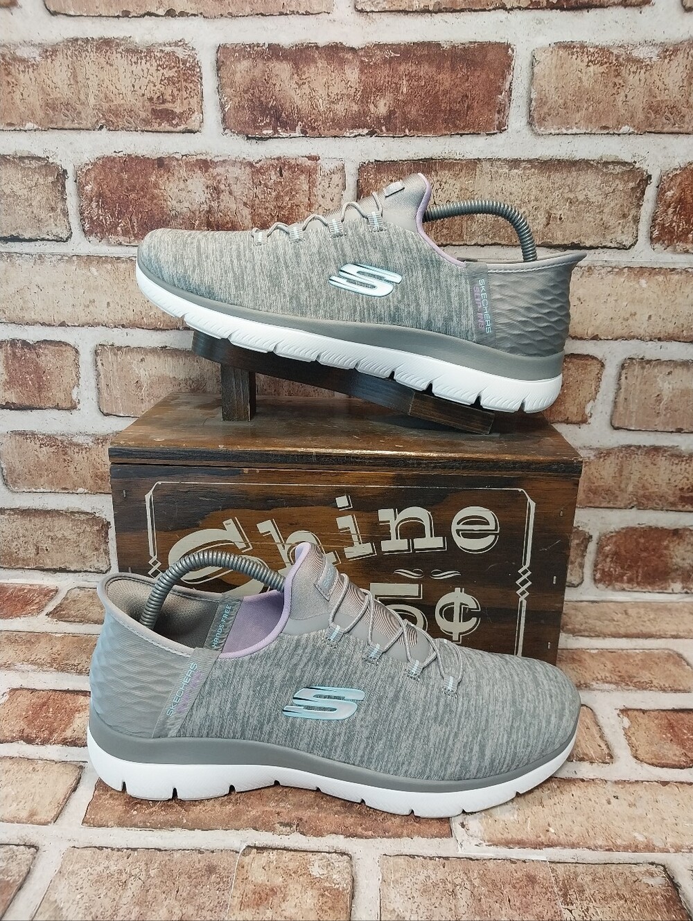 Pre-owned 2023 Skechers Summits Slip Ins